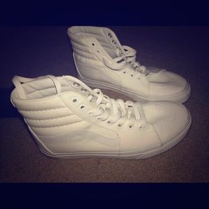 Hightop white vans